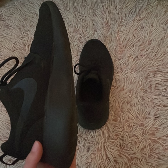 •𝙱𝙻𝙰𝙲𝙺 𝙽𝙸𝙺𝙴 𝚂𝙷𝙾𝙴𝚂 - Picture 6 of 9